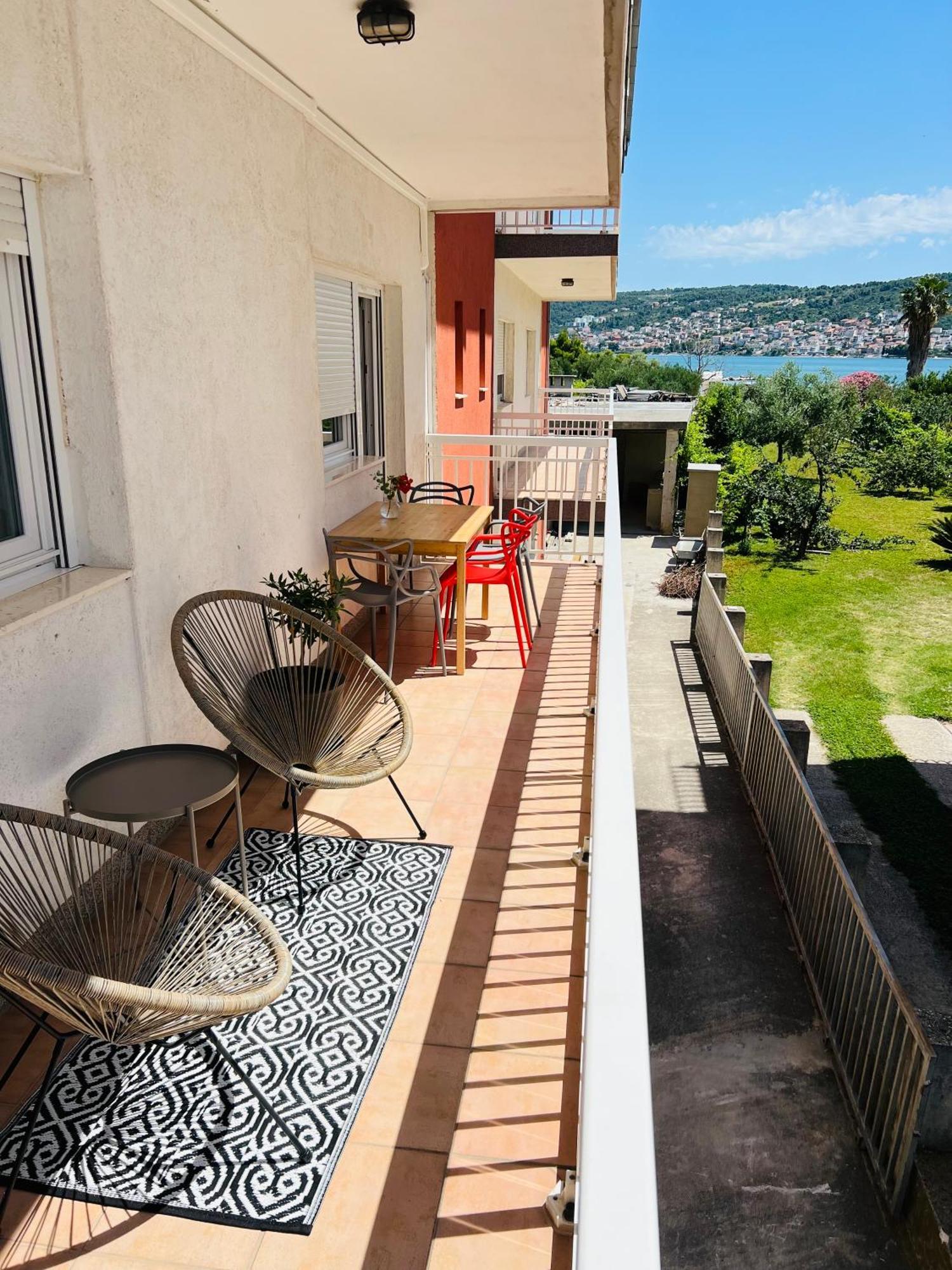 Apartments Zora Трогир Экстерьер фото